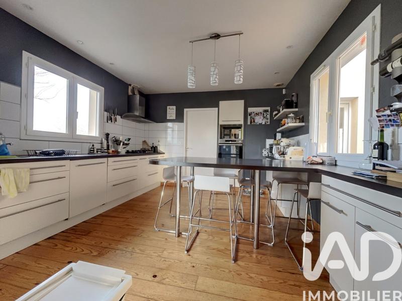 Maison - 184 m² - 5 pièces