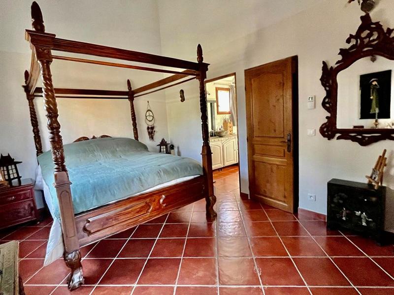 Maison - 133 m² - 8 pièces