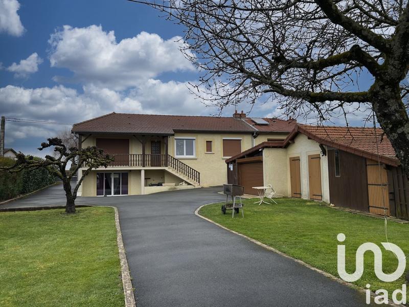 Maison - 88 m² - 6 pièces