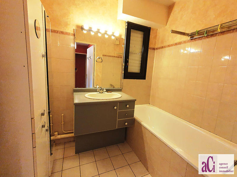 Appartement - 84 m² - 4 pièces