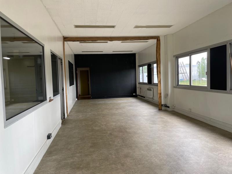 Local commercial - 700 m²