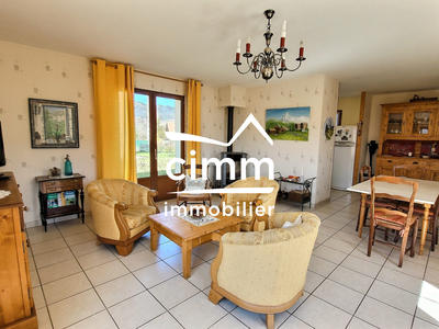 Maison - 96 m² - 4 pièces