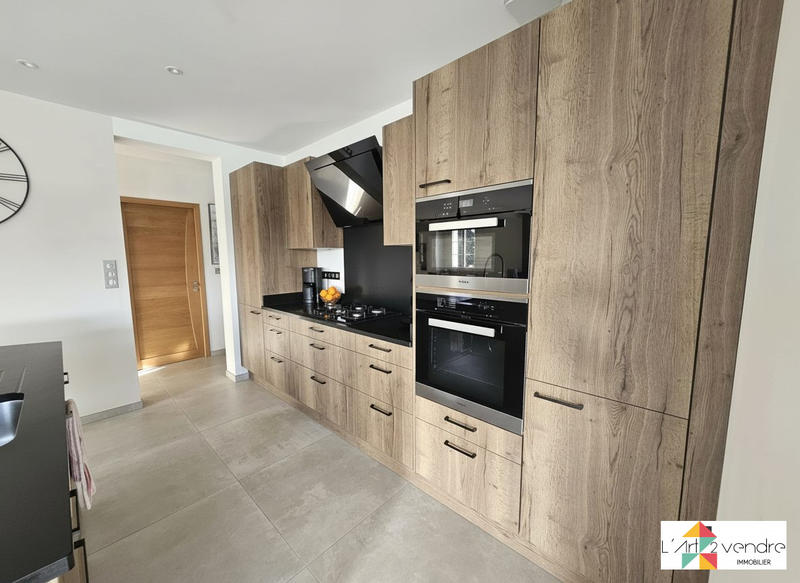 Maison contemporaine - 200 m² - 6 pièces