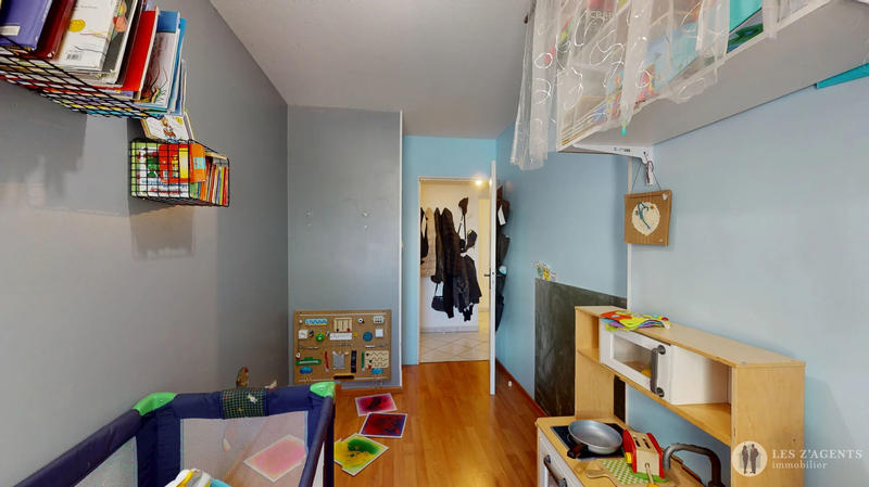 Appartement - 84 m² - 4 pièces