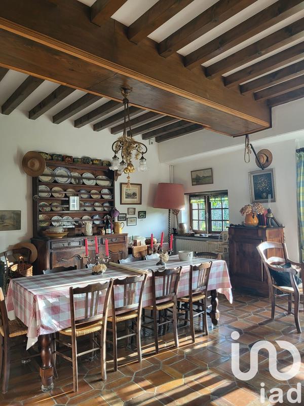 Maison - 250 m² - 8 pièces