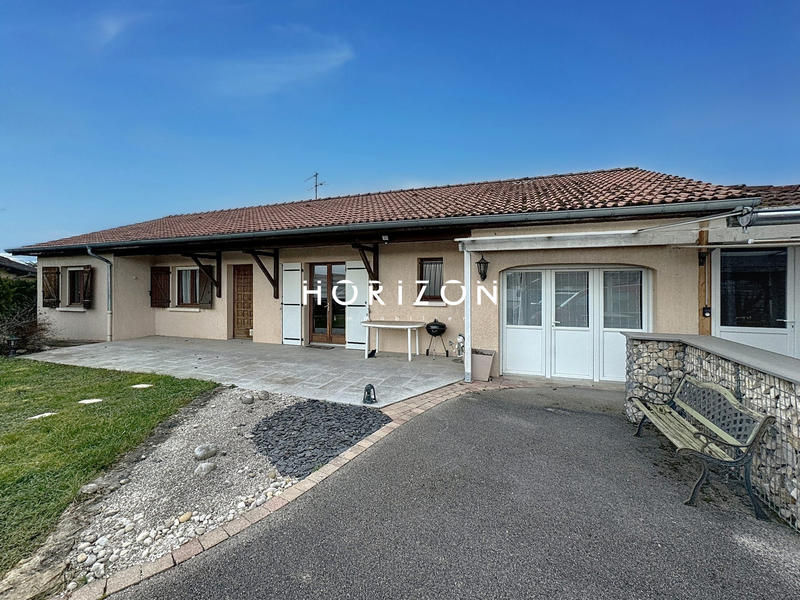 Villa - 180 m² - 8 pièces