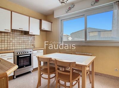 Appartement - 84 m² - 3 pièces