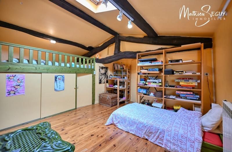 Maison - 161 m² - 7 pièces