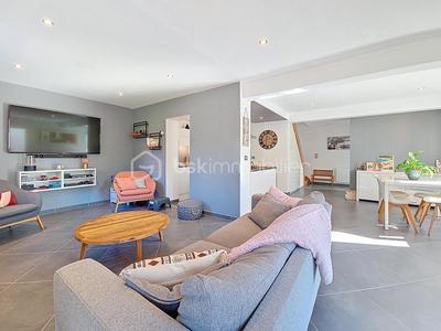 Maison - 115 m² - 6 pièces