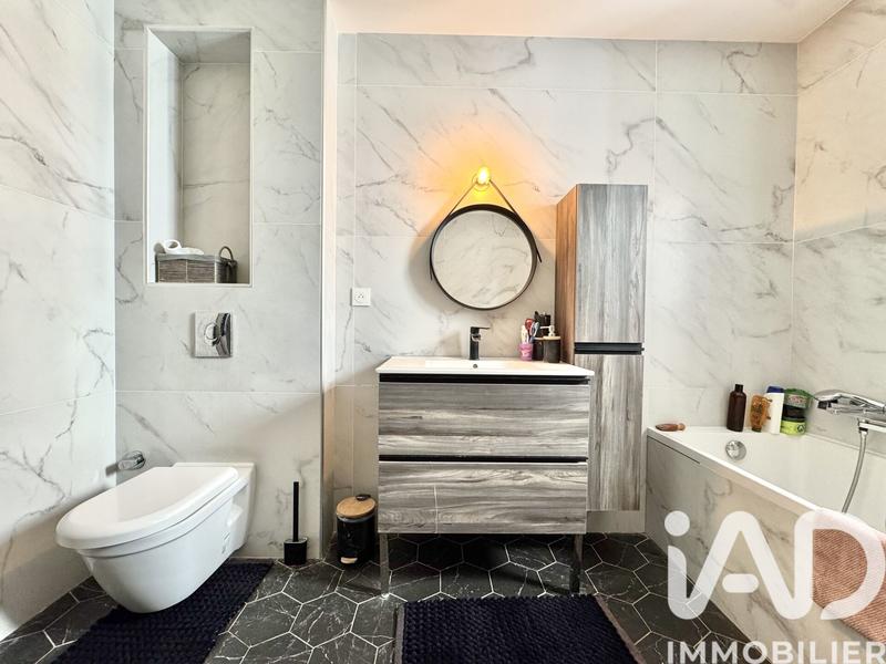 Maison - 229 m² - 5 pièces