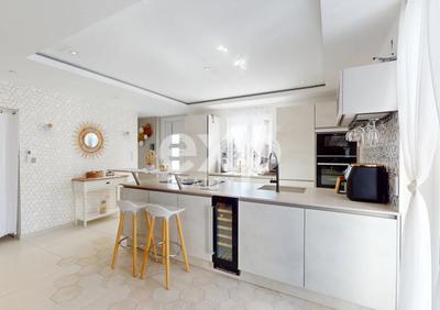 Maison - 125 m² - 6 pièces