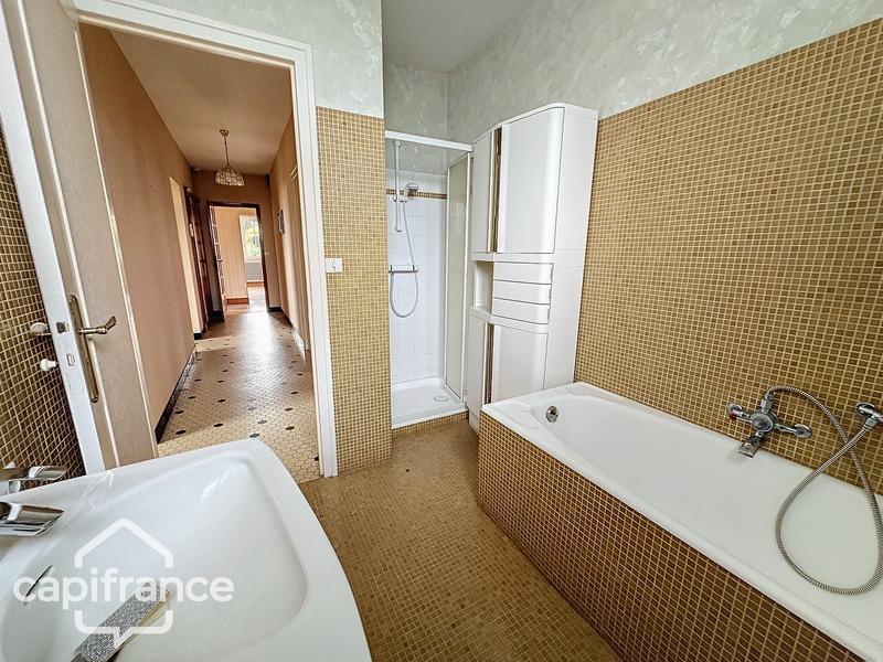 Maison - 133 m² - 6 pièces