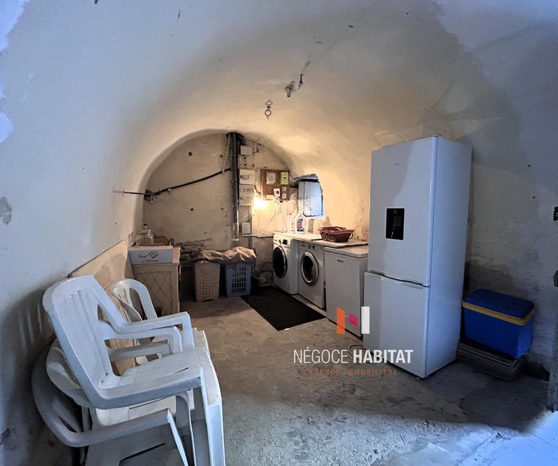 Maison - 184 m² - 8 pièces