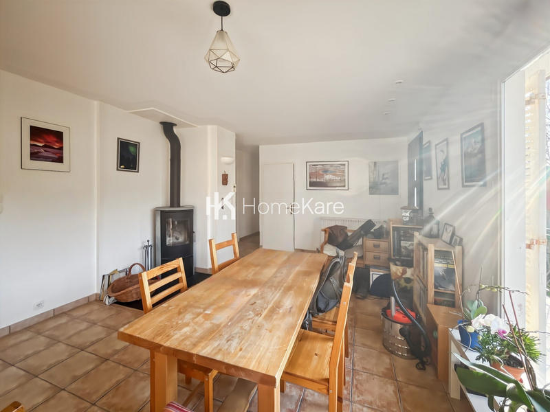 Maison - 174 m² - 6 pièces