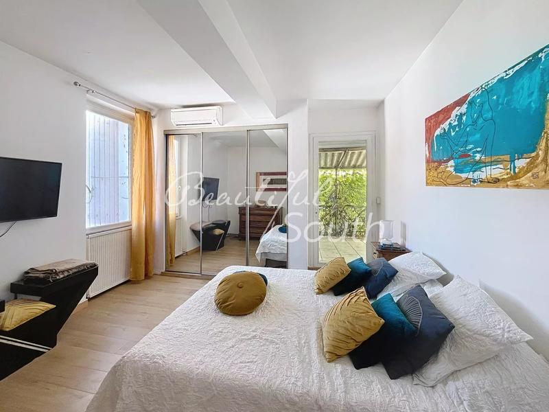 Maison de ville - 250 m² - 5 pièces