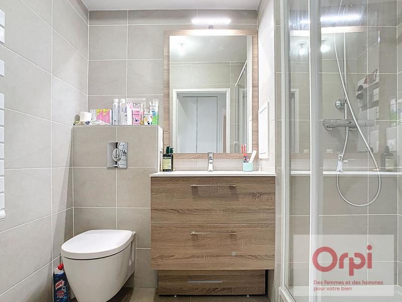 Appartement - 93 m² - 4 pièces