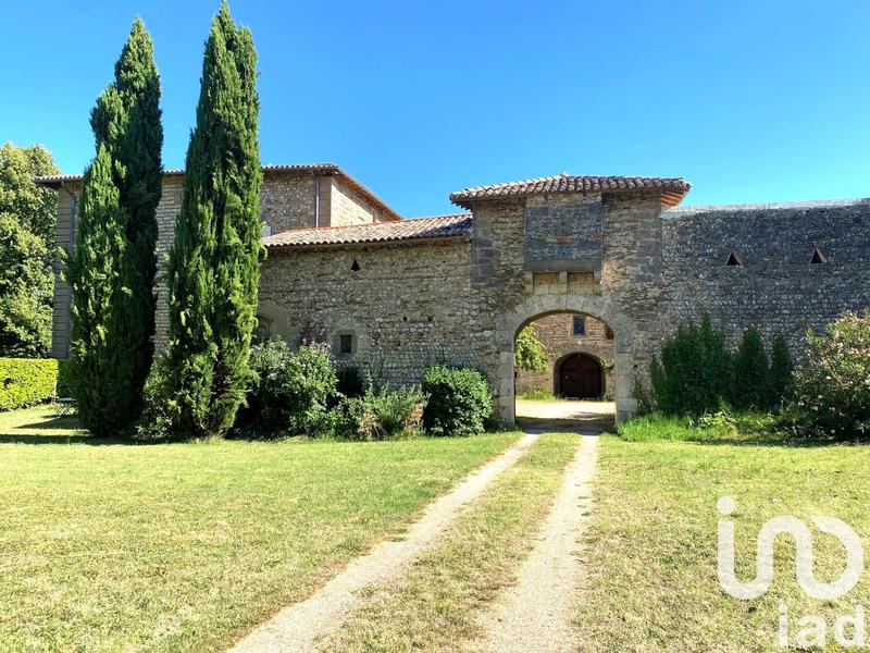 Maison - 513 m² - 15 pièces