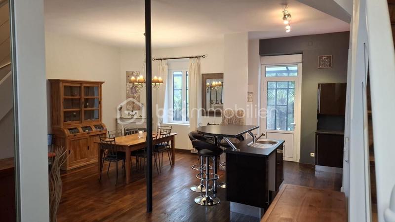 Maison de ville - 137 m² - 5 pièces