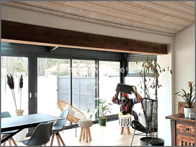 Maison - 137 m² - 7 pièces