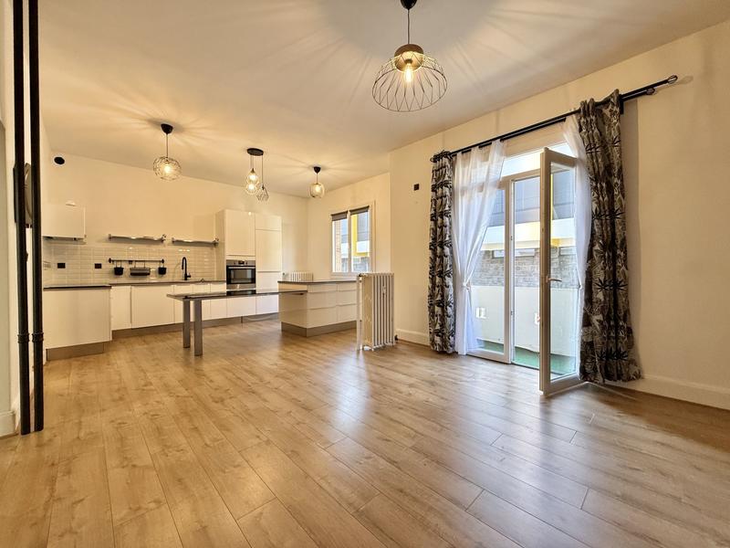 Appartement - 79 m² - 5 pièces