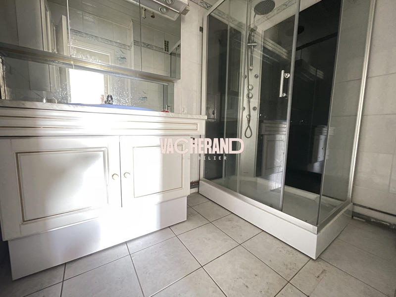 Appartement - 94 m² - 5 pièces