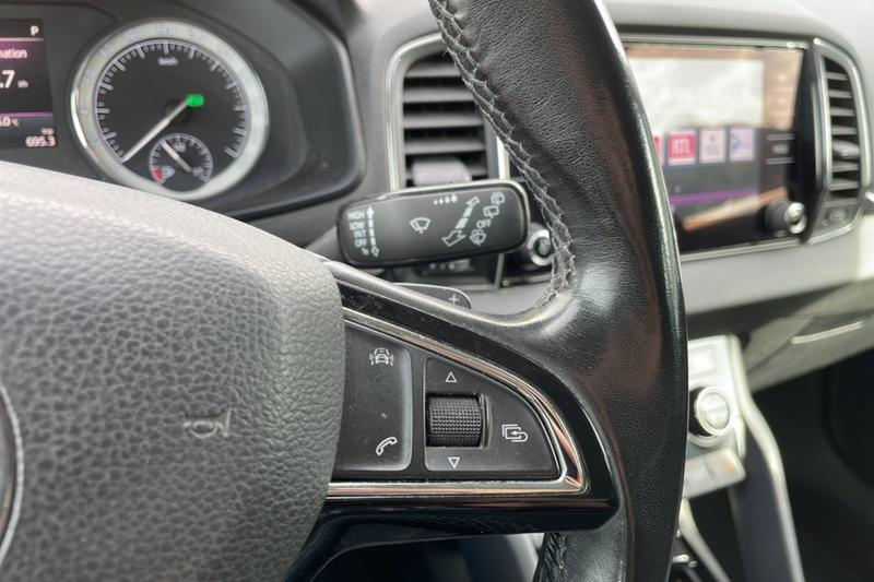 Skoda Karoq 2.0 Tdi 150 Dsg7 4x4 Busi