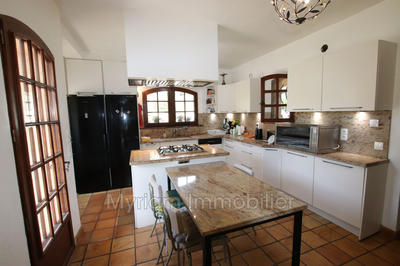 Maison - 176 m² - 5 pièces