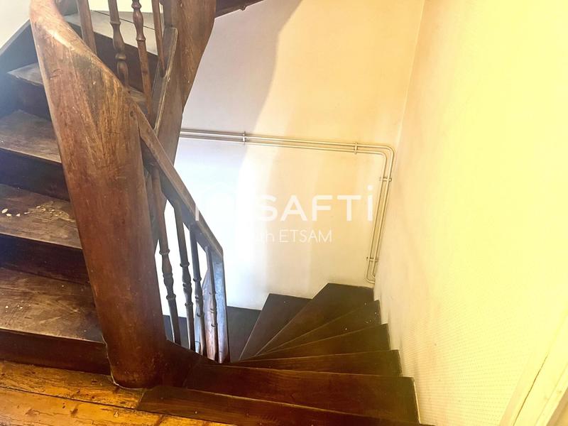 Maison - 90 m² - 5 pièces