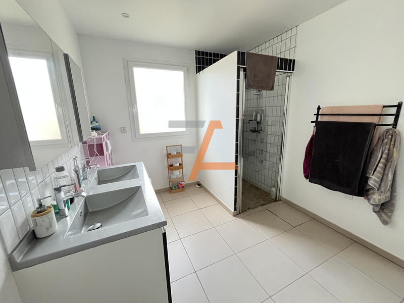 Maison - 110 m² - 6 pièces