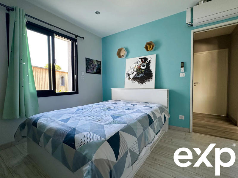 Villa - 187 m² - 13 pièces