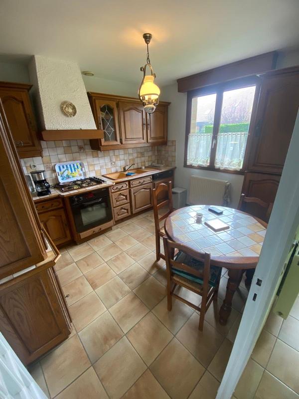 Maison - 90 m² - 3 pièces