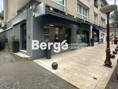 Local commercial - 67 m²