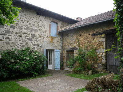 Maison - 170 m² - 8 pièces