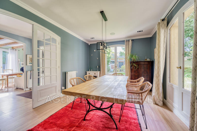 Maison - 226 m² - 8 pièces