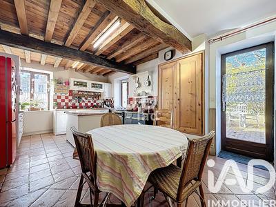 Maison - 200 m² - 7 pièces