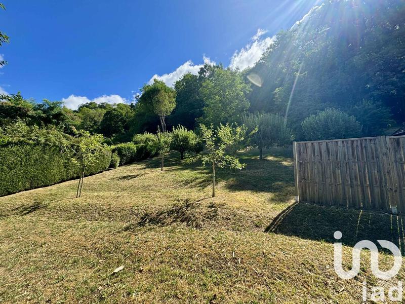 Maison - 257 m² - 9 pièces