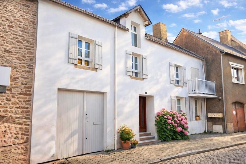 Maison - 185 m² - 6 pièces