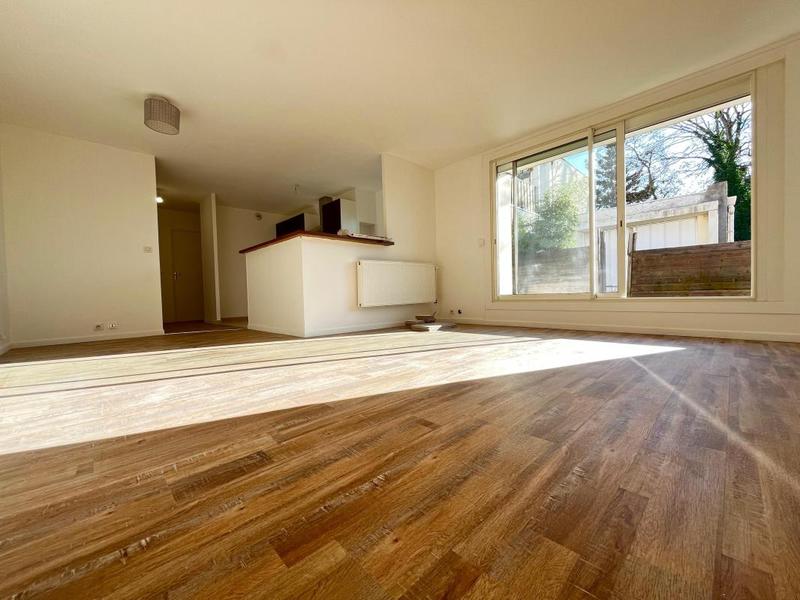 Appartement - 75 m² - 3 pièces