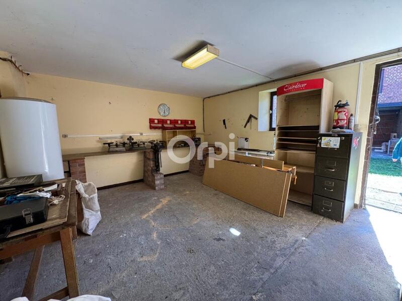 Maison - 300 m² - 5 pièces