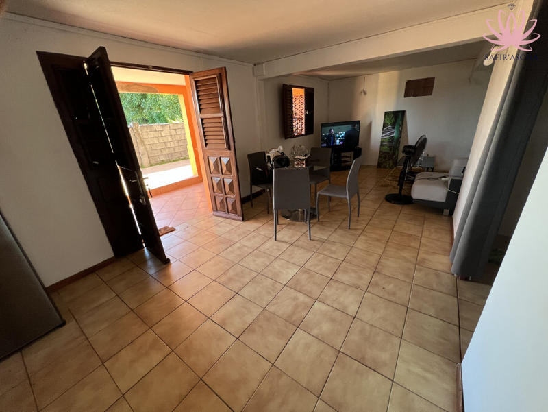 Maison - 177 m² - 5 pièces