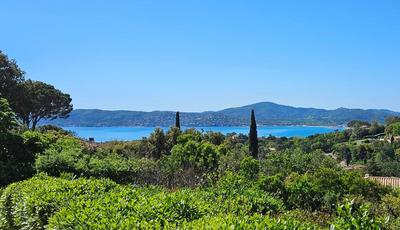 Maison - 242 m² - 7 pièces