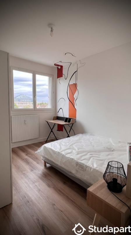 Chambre - 10 m² - 1 pièce