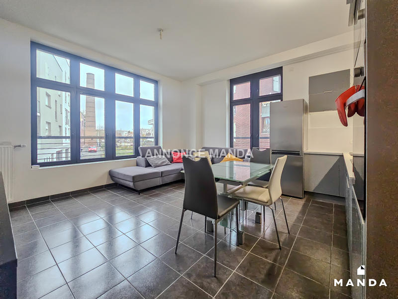 Chambre - 9 m² - 3 pièces