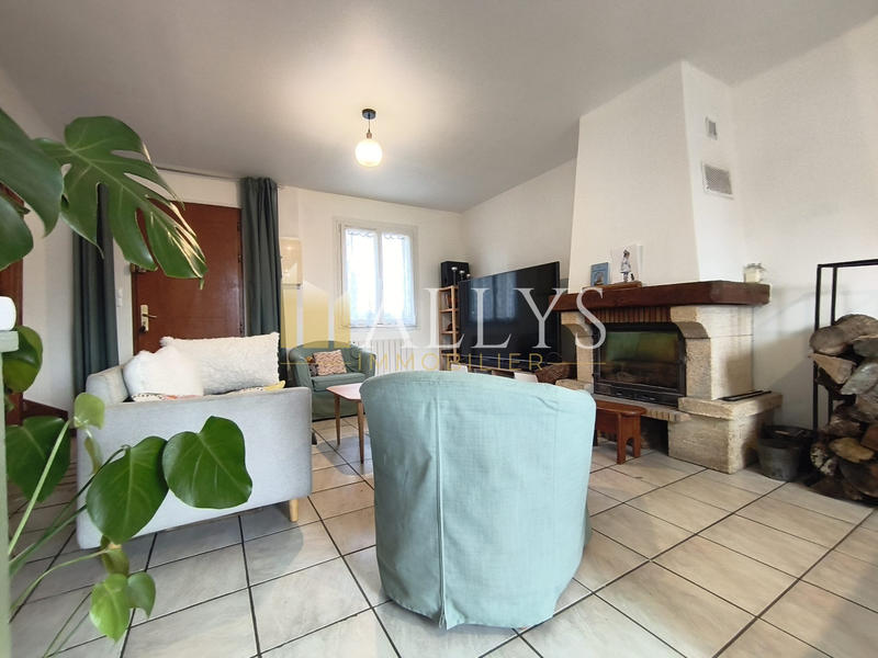 Maison - 74 m² - 4 pièces