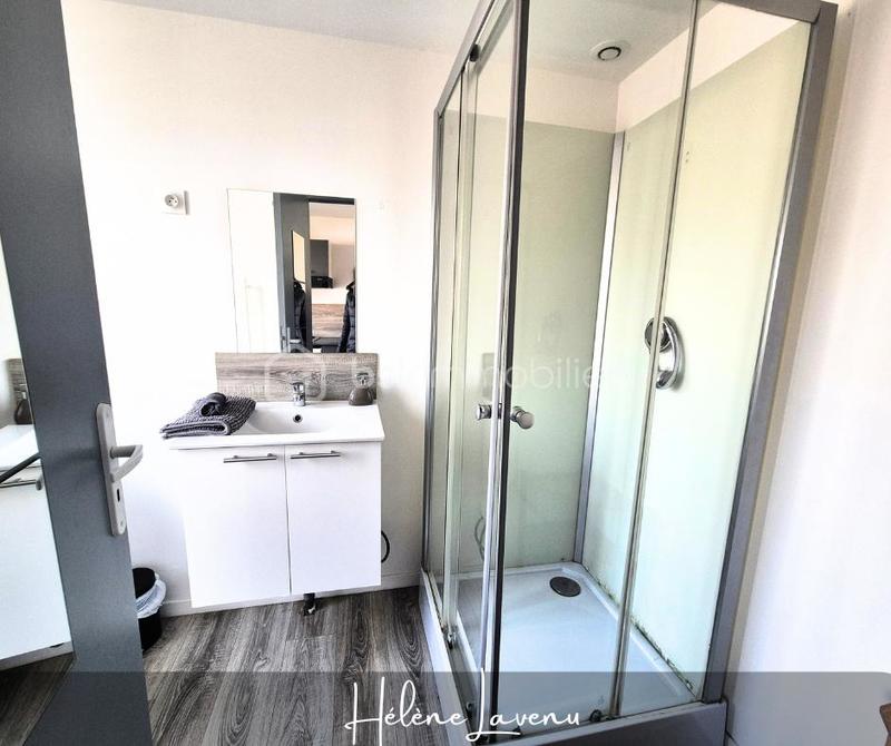 Immeuble - 90 m² - 5 pièces