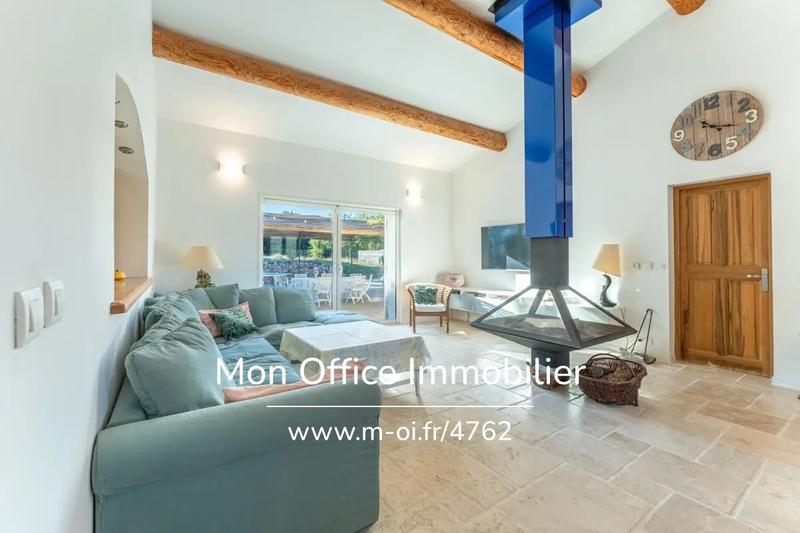 Villa - 200 m² - 7 pièces