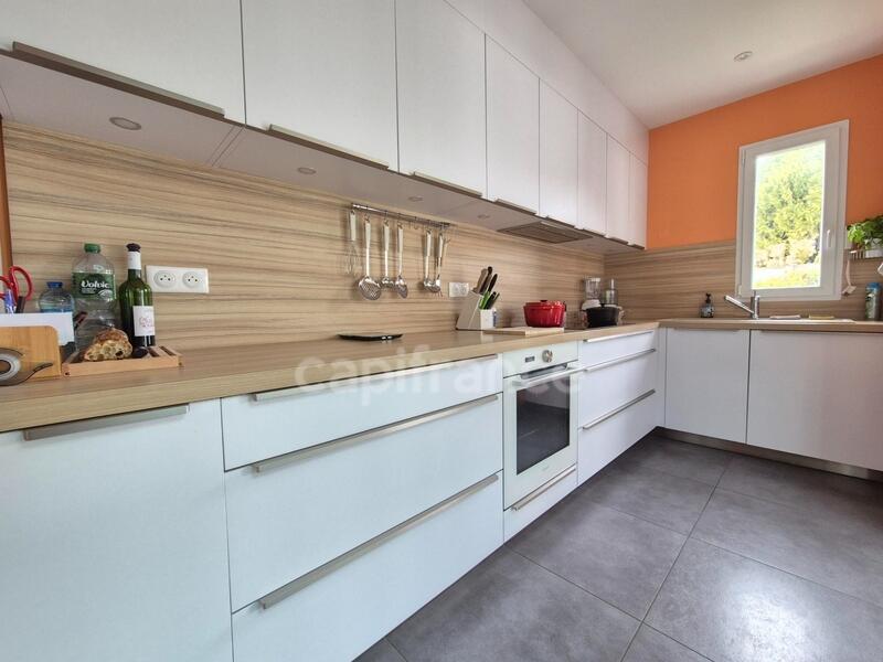 Maison - 180 m² - 5 pièces