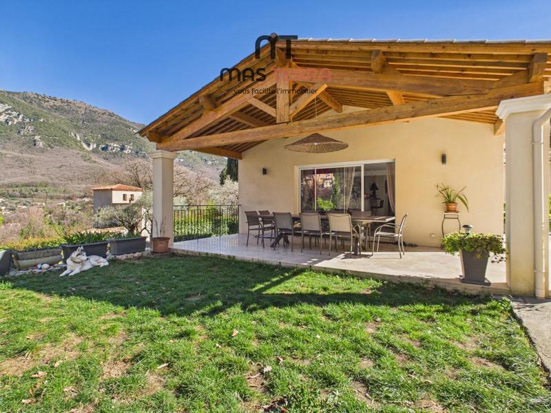 Maison - 183 m² - 7 pièces