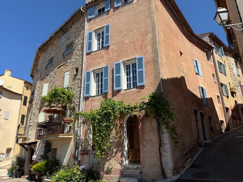 Maison de village - 200 m² - 5 pièces