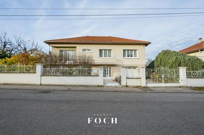 Maison - 143 m² - 7 pièces